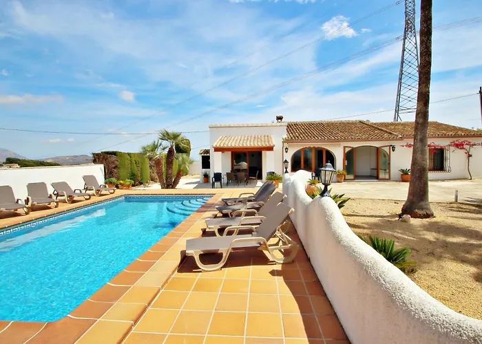 Villa Sendra - Rustic For Nature Lovers In