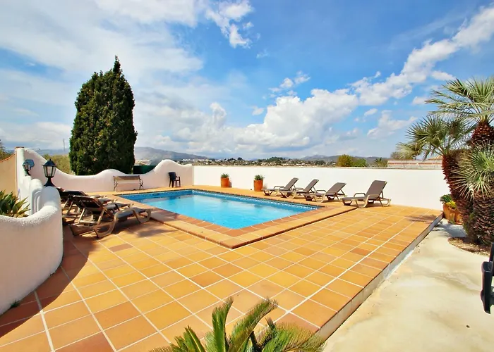 Villa Sendra - Rustic For Nature Lovers In